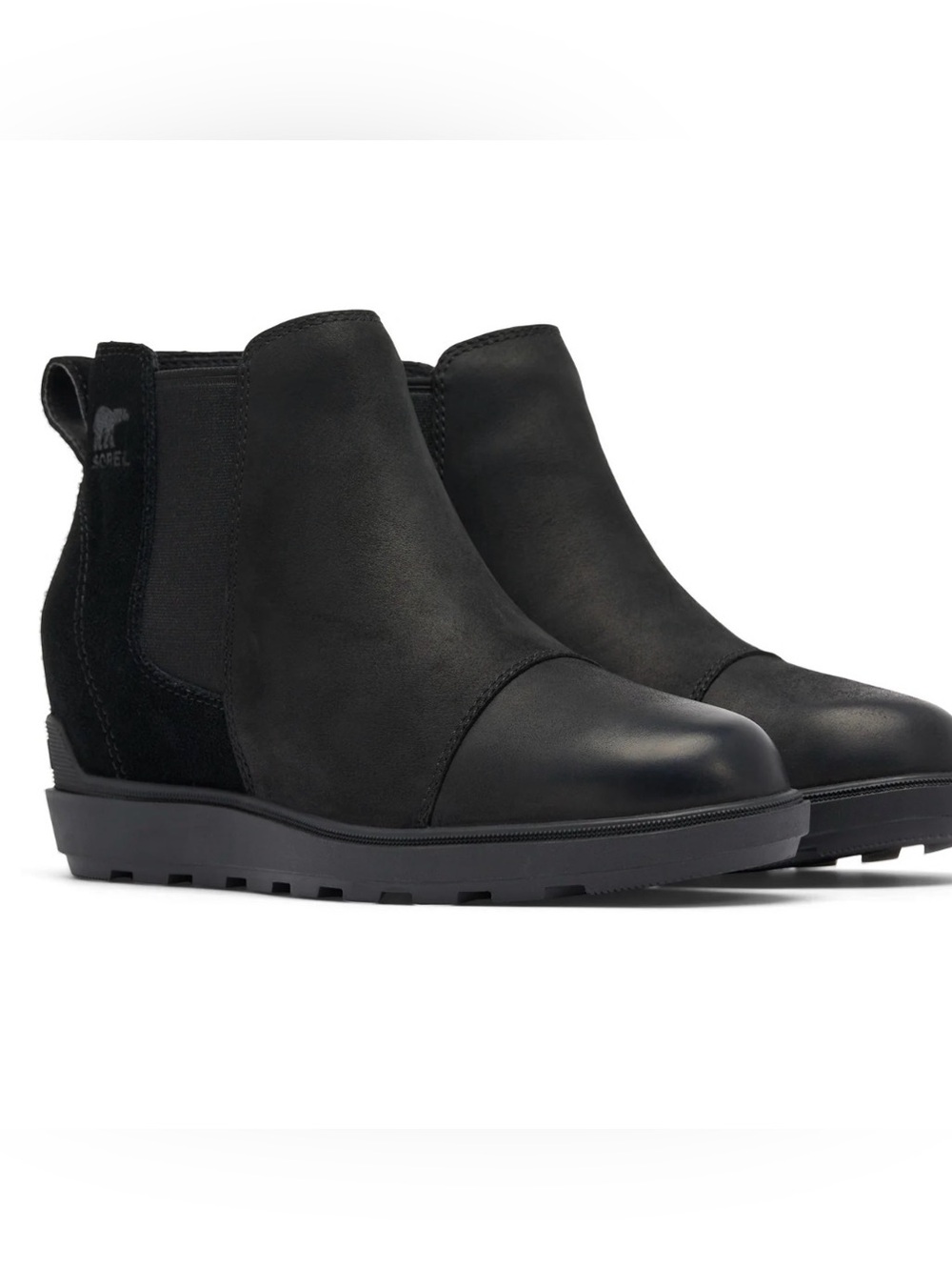 Like new Sorel Evie ll Waterproof Chelsea Boot Women’s Size 7.5 Black
